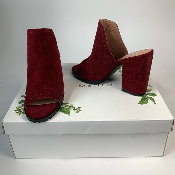 New Chelsea & Violet
Tess Suede Block Heel Mules - Picture 8 of 13